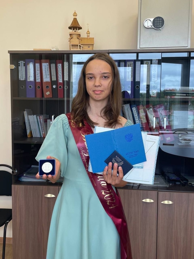 На севере Карелии выпускница окончила школу с серебряной медалью 