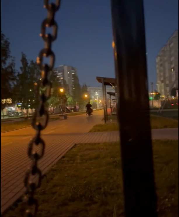 Мотобеспредел творился ночью в одном из спальных районов Петрозаводска