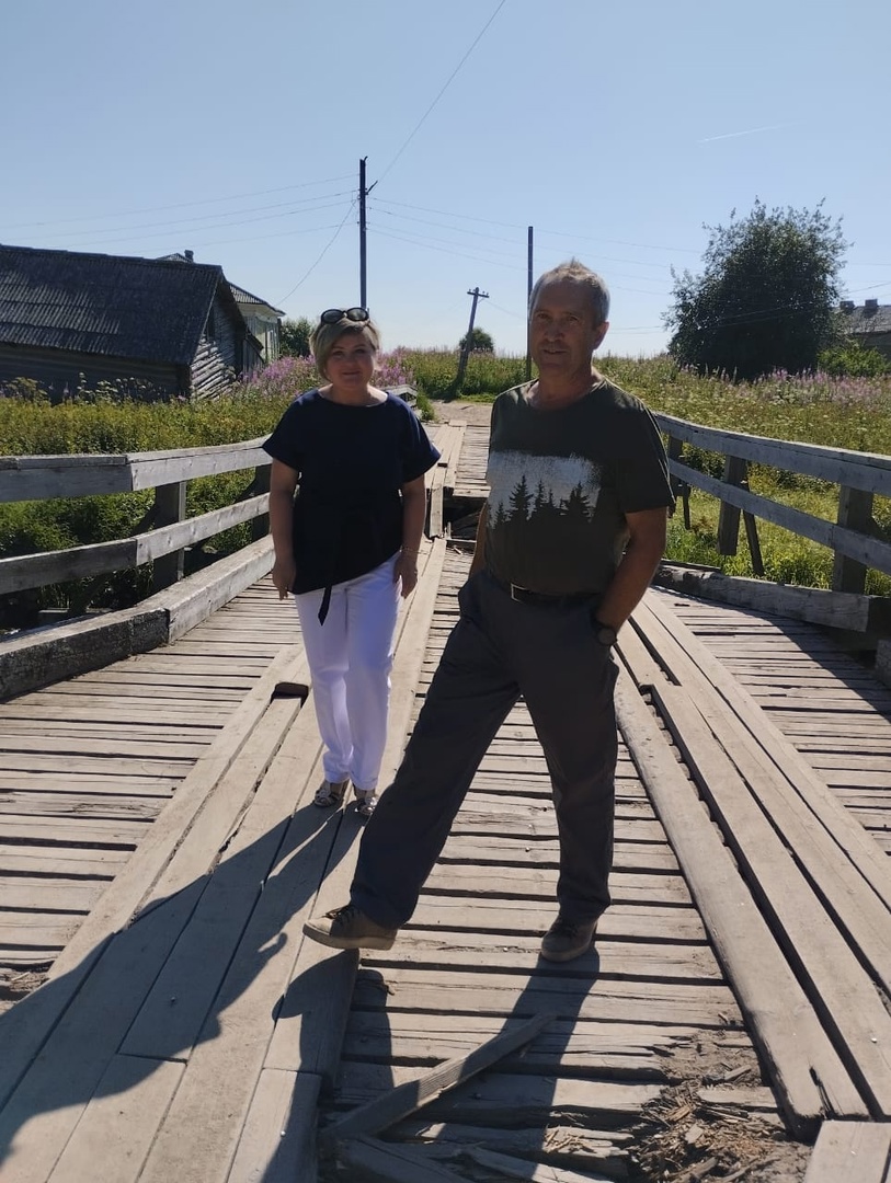 Глава Беломорского округа выехала в Колежму, где накануне под большегрузом обвалился мост