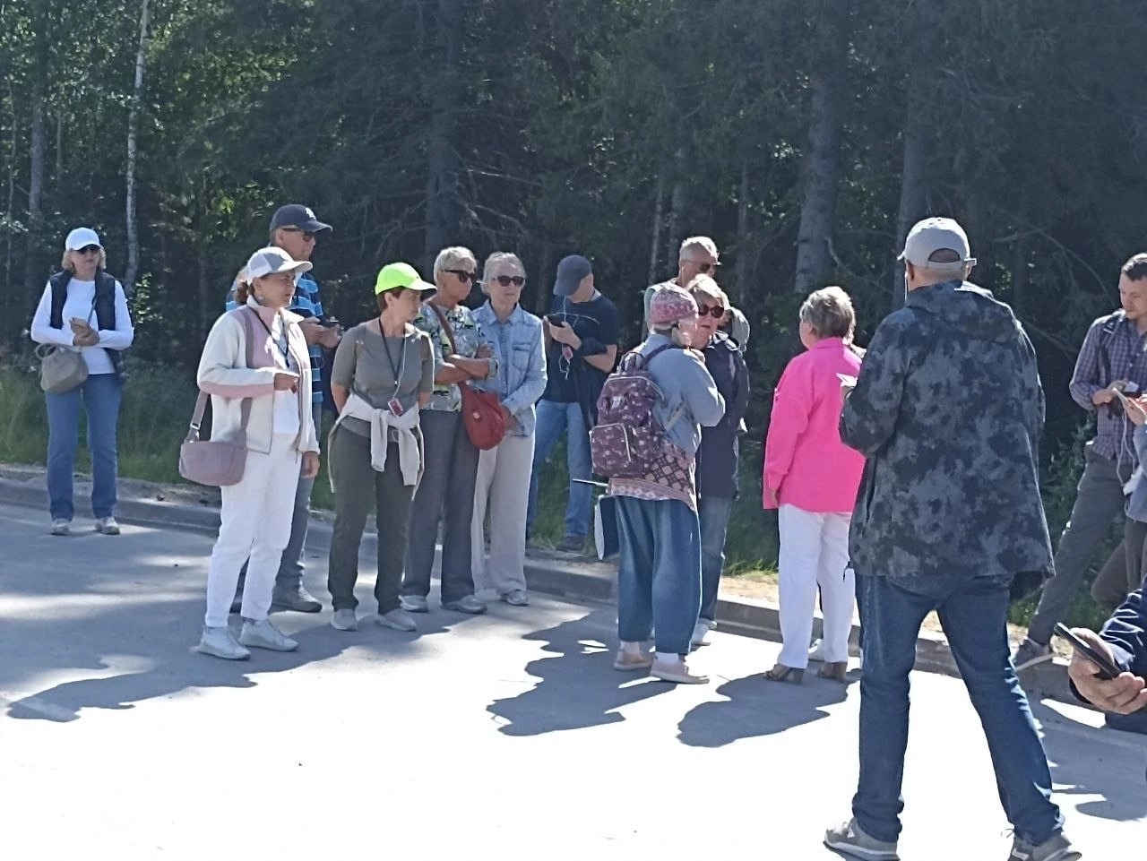 Туристы покинули петроглифы в Карелии из-за прорыва дамбы