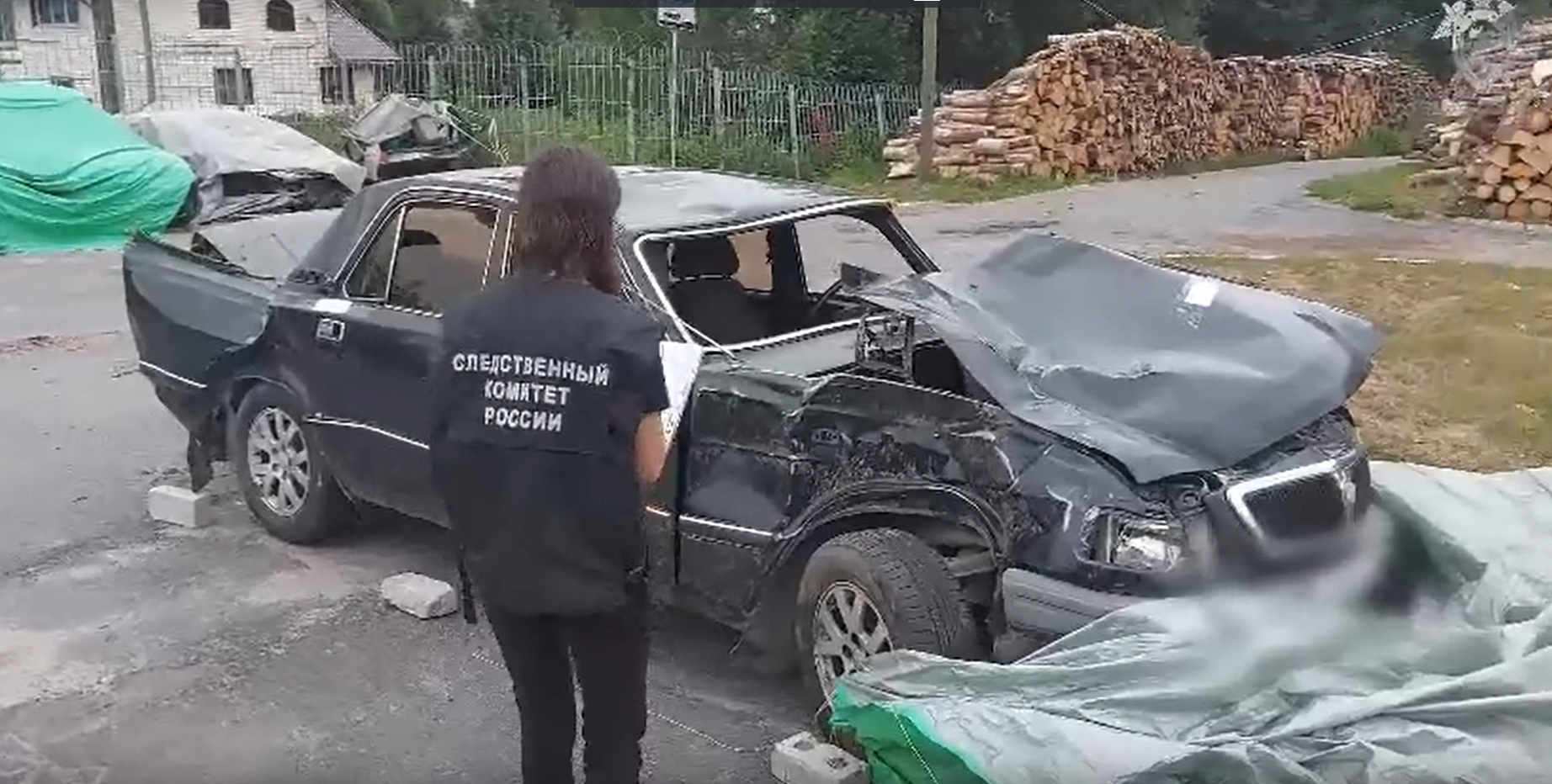 Двое пьяных подростков в Пудоже, угнав автомобиль, попали в аварию 