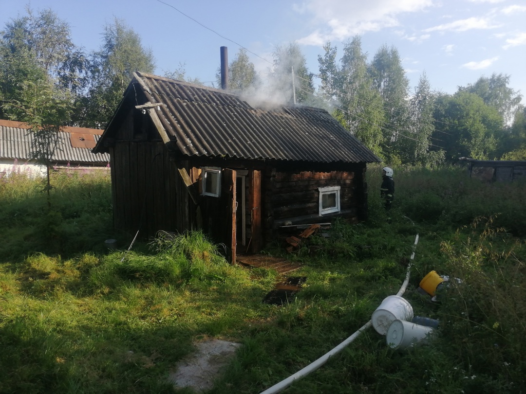 Пожар в частной бане ликвидировали калевальские огнеборцы