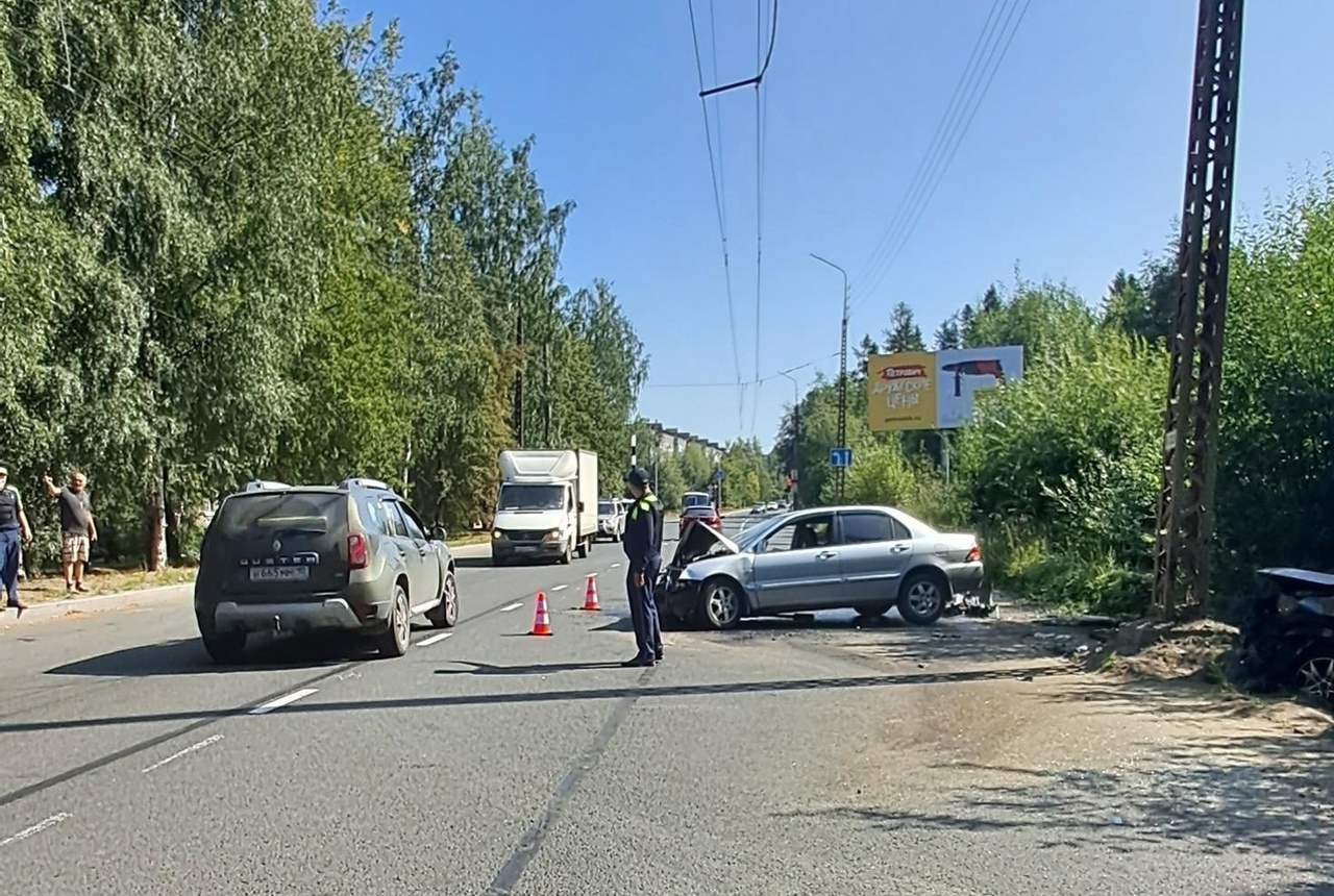 Три человека пострадали в одной аварии в Петрозаводске