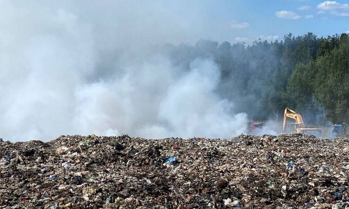 Жители Петрозаводска чувствуют запах тлеющей свалки за несколько километров 