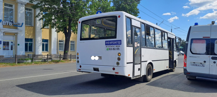 Петрозаводчанин пожаловался на завышенную цену проезда в маршрутке