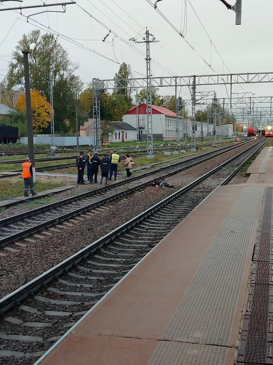 Женщина погибла под колесами поезда «Москва-Петрозаводск»