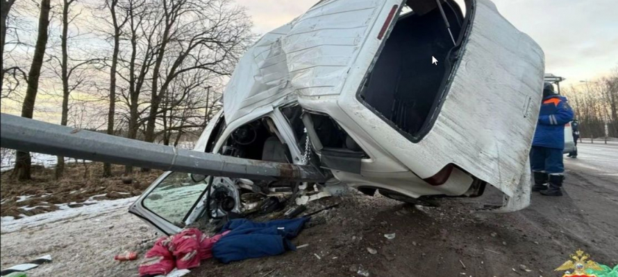 Погибших в аварии со столбом, унесшей жизнь ребенка по соседству с Карелией, стало больше