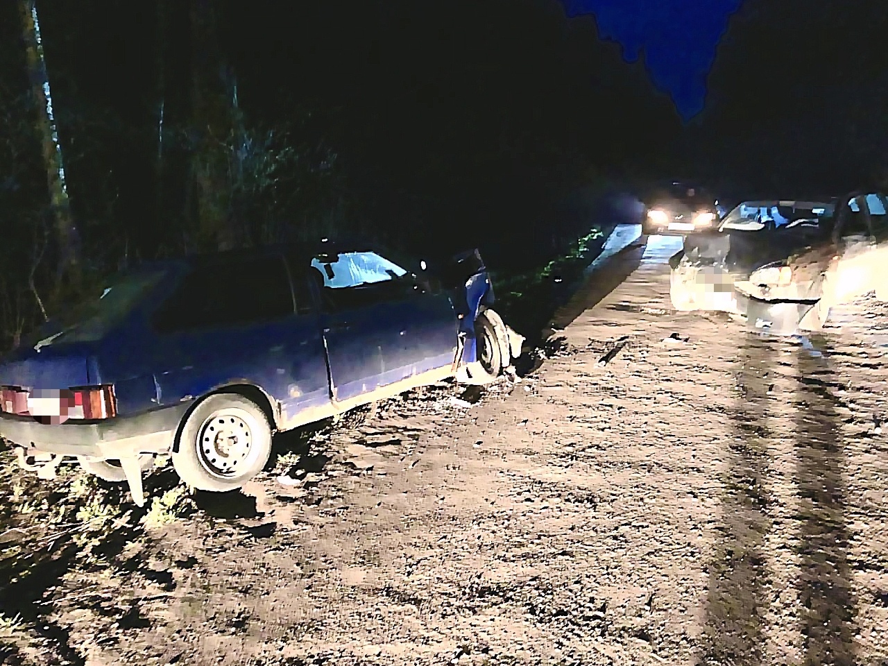 Девушка пострадала в столкновении двух отечественных автомобилей в Карелии