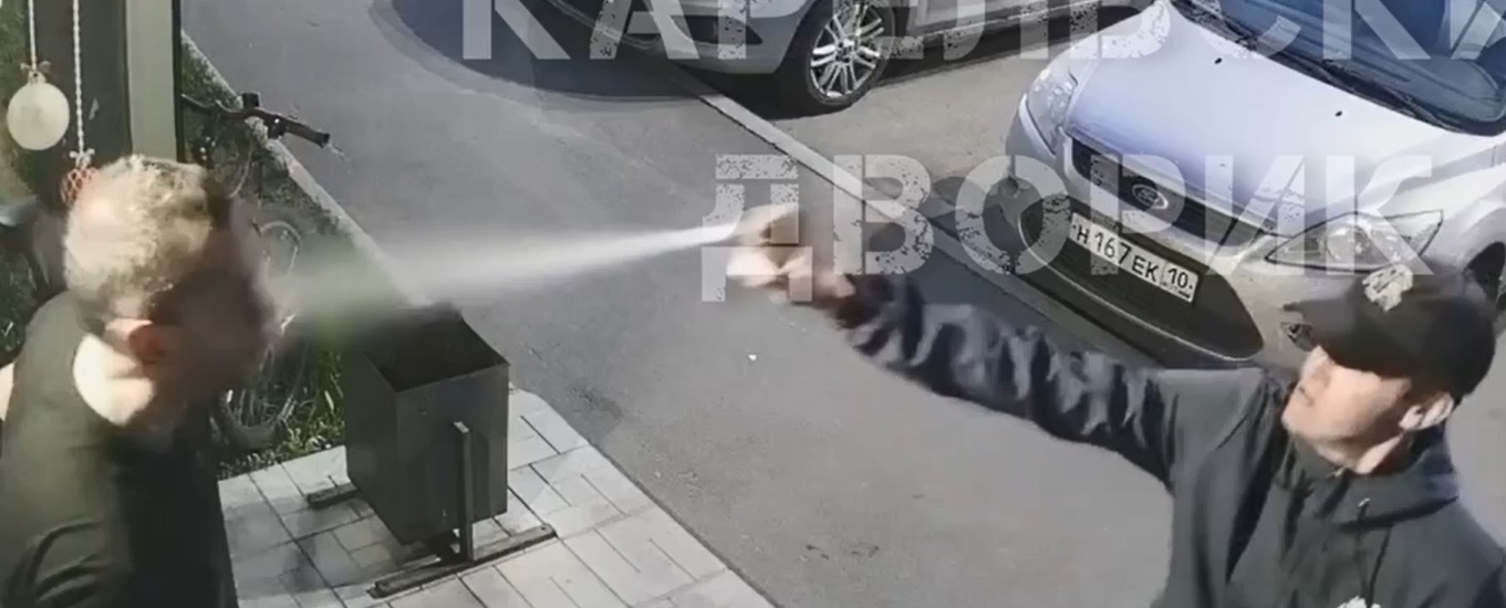 Неадекватный горожанин распылил баллончик в лицо жителю Петрозаводска
