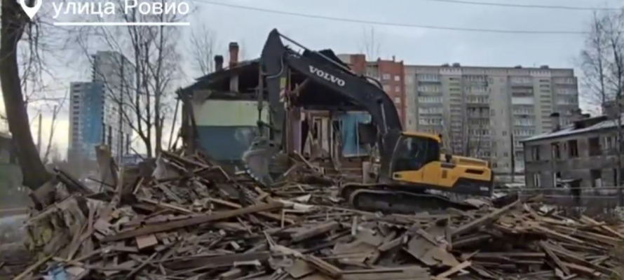 Аварийные дома сносят на Кукковке