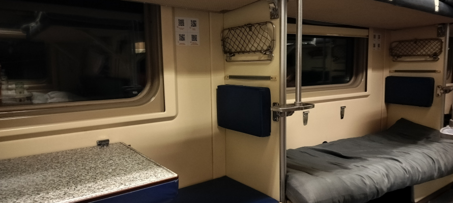 В РЖД представили новый плацкарт с более широкими и длинными полками