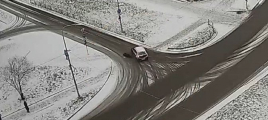 72-летняя женщина попала под колёса автомобиля на Ключевой