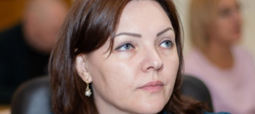 Депутат Ольга Тужикова пояснила, почему остается в Петросовете