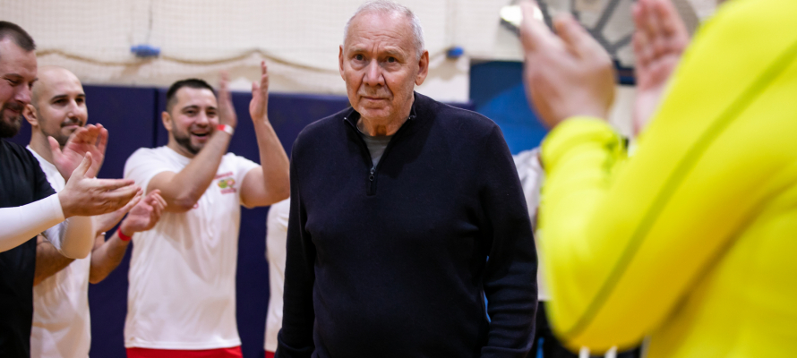 Красно-белый регион: 400 человек пришло посмотреть товарищеский матч ветеранов «Спартака» в Петрозаводске