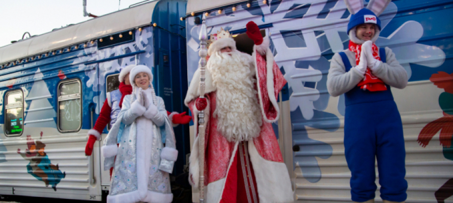 В РЖД предупредили о мошенниках, продающих недействительные билеты на поезд Деда Мороза