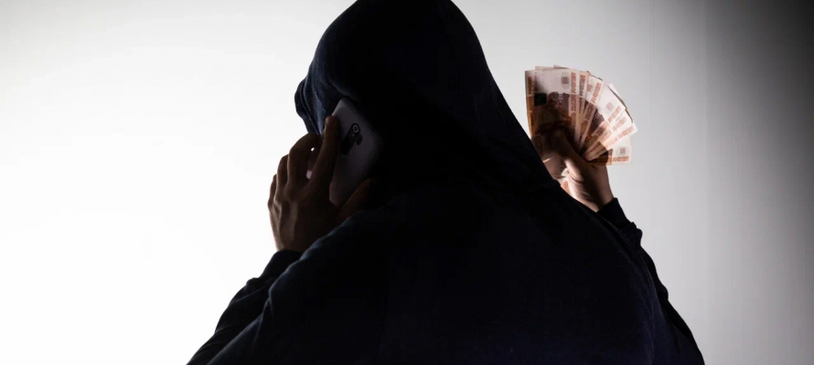 Брат и сестра из Карелии перевели мошенникам более миллиона рублей