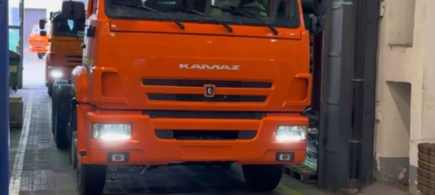 Ещё четыре новых мусоровоза выйдут на улицы Петрозаводска