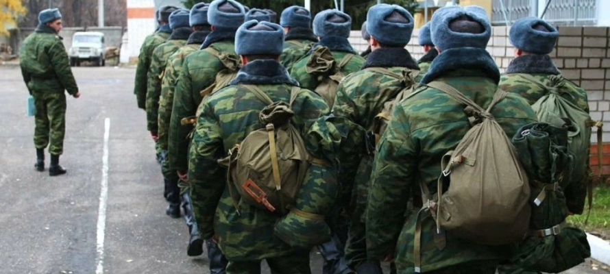 Госдума приняла закон о праве участников СВО на бесплатное переобучение в колледжах