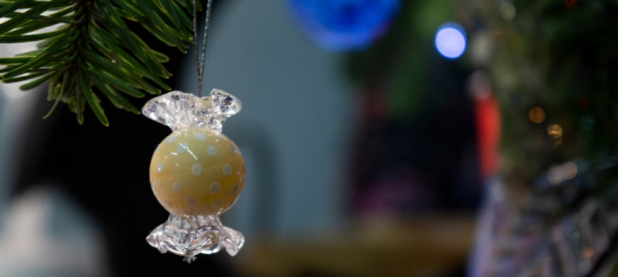 Мошенники рассылают россиянам фальшивые новогодние открытки