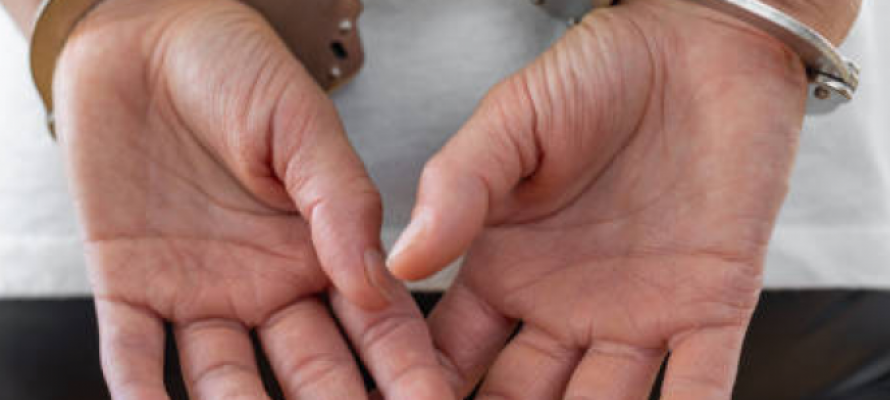 В Карелии молодой человек может лишиться свободы до 5 лет за кражу алкоголя и сигарет