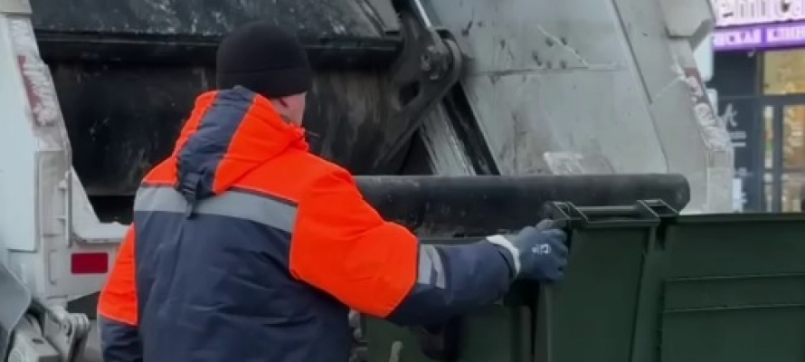 Мусор из центра Петрозаводска будет вывозить предприятие «Автоспецтранс»