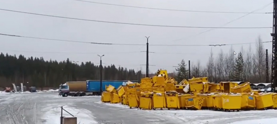 В Петрозаводске обнаружили место, куда свозят желтые контейнеры для раздельного сбора