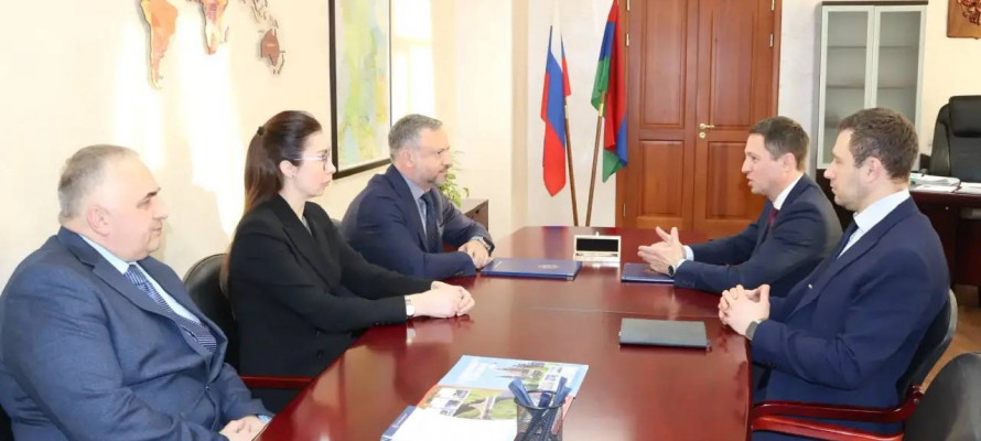 РУСАЛ установит в Надвоицах два детских городка и отремонтирует спортивные площадки