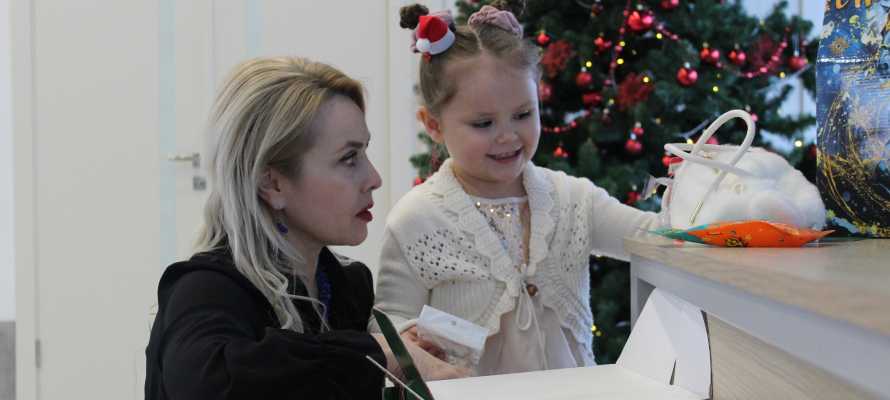 Инна Колыхматова исполнила мечту четырехлетней Василисы