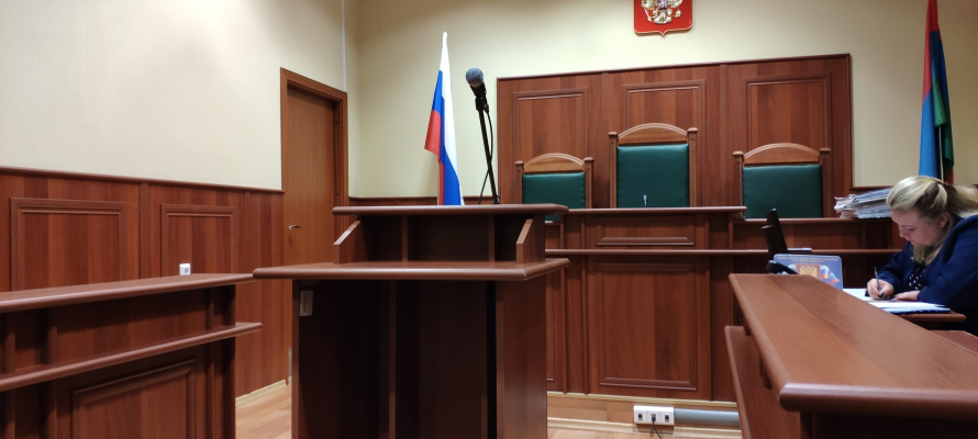 Суд в Карелии оштрафовал водителя на 250 тысяч рублей, лишил прав и конфисковал автомобиль