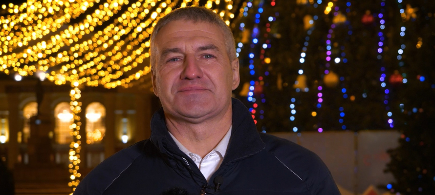 Артур Парфенчиков поздравил жителей Карелии с Новым годом и рассказал, какое желание загадал