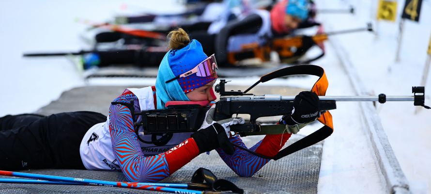 В Карелии в -15 прошел второй день Республиканских соревнований по биатлону