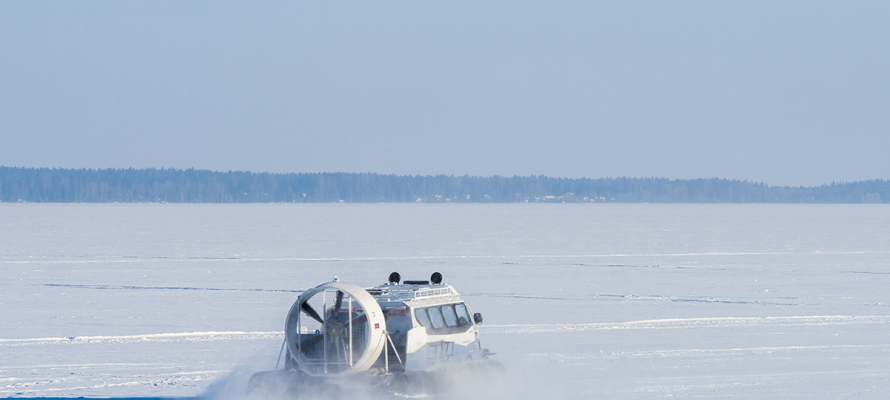 Стали известные новости подробности ЧП с судном на воздушной подушке в Онежском озере в Карелии