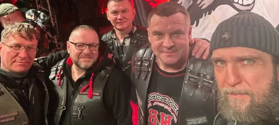 Глава администрации Прионежского района приоделся в «кожу» и отдохнул с московскими байкерами