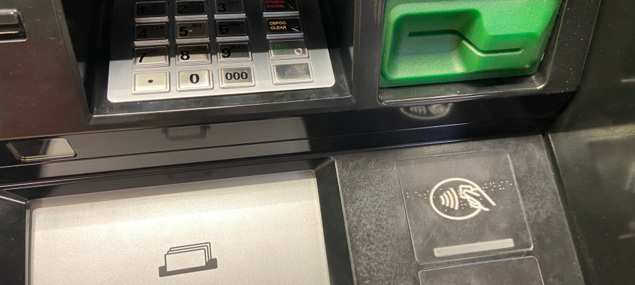 Жители Беломорска заявили о нехватке банкоматов в городе