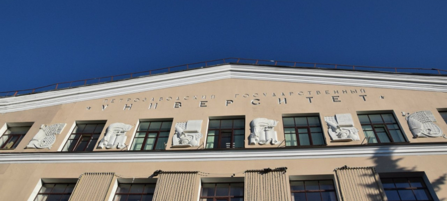 ВШЭ: 35% выпускников российских вузов работают не по специальности