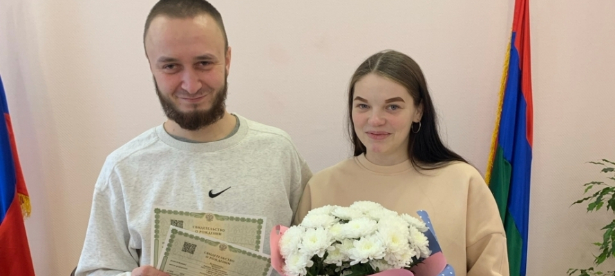 В Медвежьегорском округе родилась «королевская двойня»