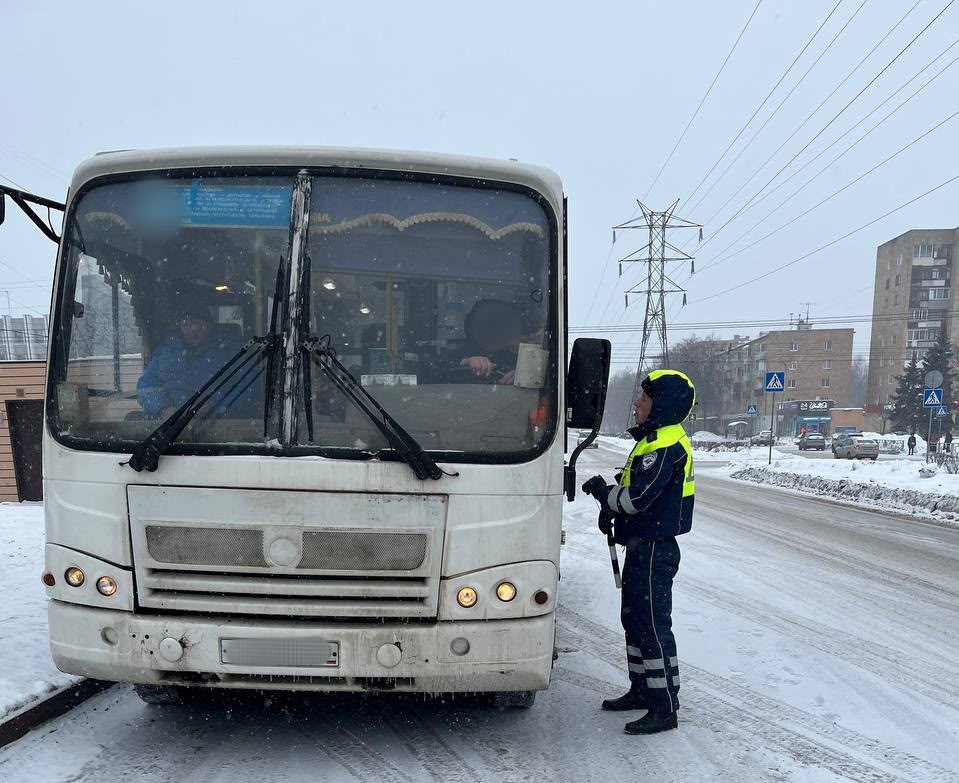 В Петрозаводске на маршрут отправили автобус с неисправностью
