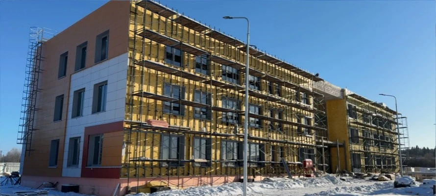 «КСМ» поделилась свежим видео со строительной площадки детского сада в Сортавале.