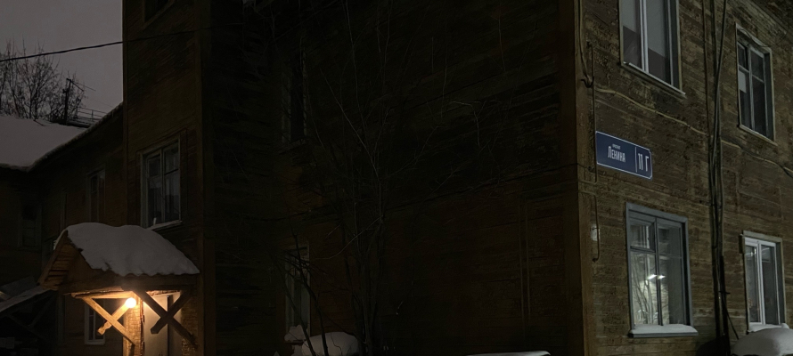 Госкомитет Карелии по жилищному надзору напомнил об ответственности за уборку снега с крыш