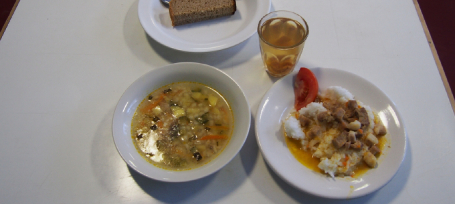 Школьные перемены для завтраков и обедов продлят до 30 минут