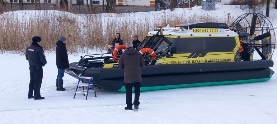 На Ладоге задержали судоводителя на незарегистрированной аэролодке
