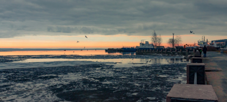 В Карелии запретили выход на лед