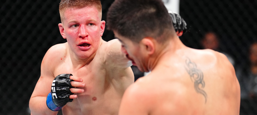 Петрозаводчанин Марк Вологдин дебютировал в UFC