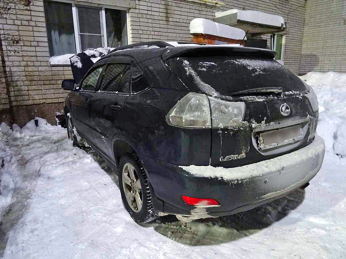 Житель Петрозаводска сжег автомобиль соседа, чтобы освободить подход к  своей кладовке | СТОЛИЦА на Онего