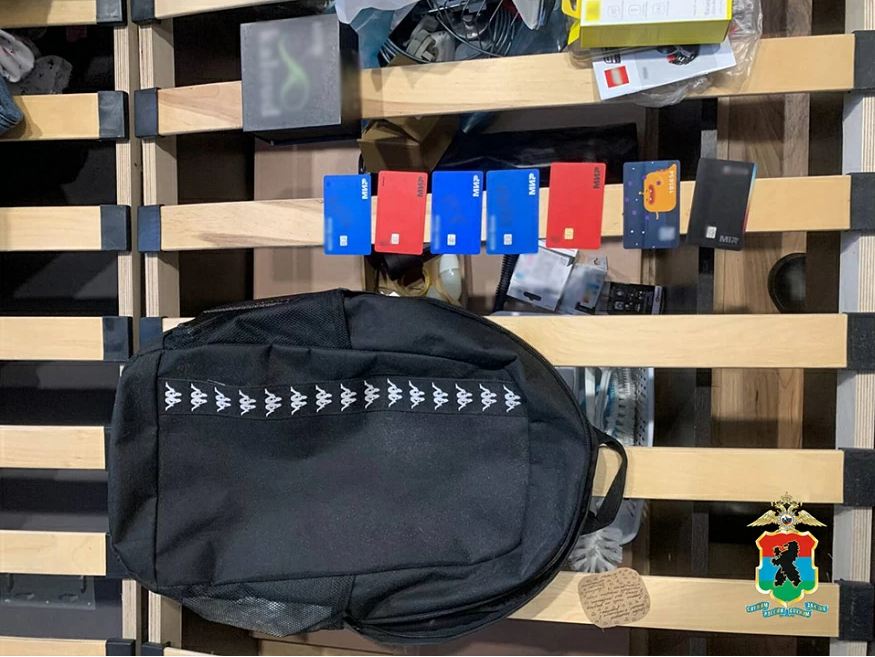 В Петрозаводске ОПГ заработала миллионы на чужих картах