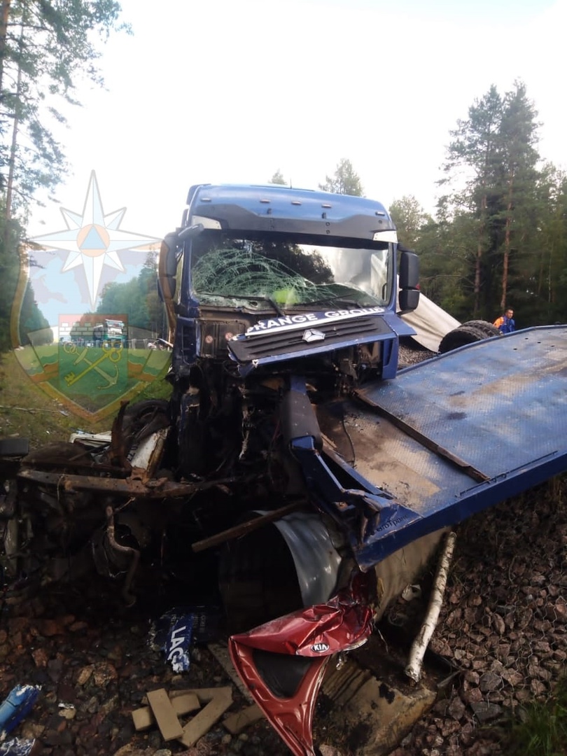 В страшной аварии на трассе «Сортавала» погибли два человека | 06.09.2023 |  Новости Петрозаводска - БезФормата