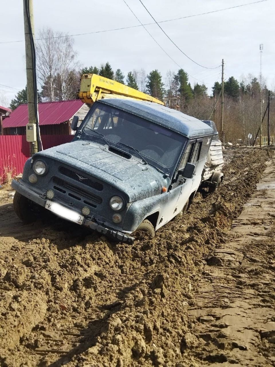 Автомобили тонут на разбитых дорогах Суоярви в Карелии (ФОТО и ВИДЕО) |  СТОЛИЦА на Онего