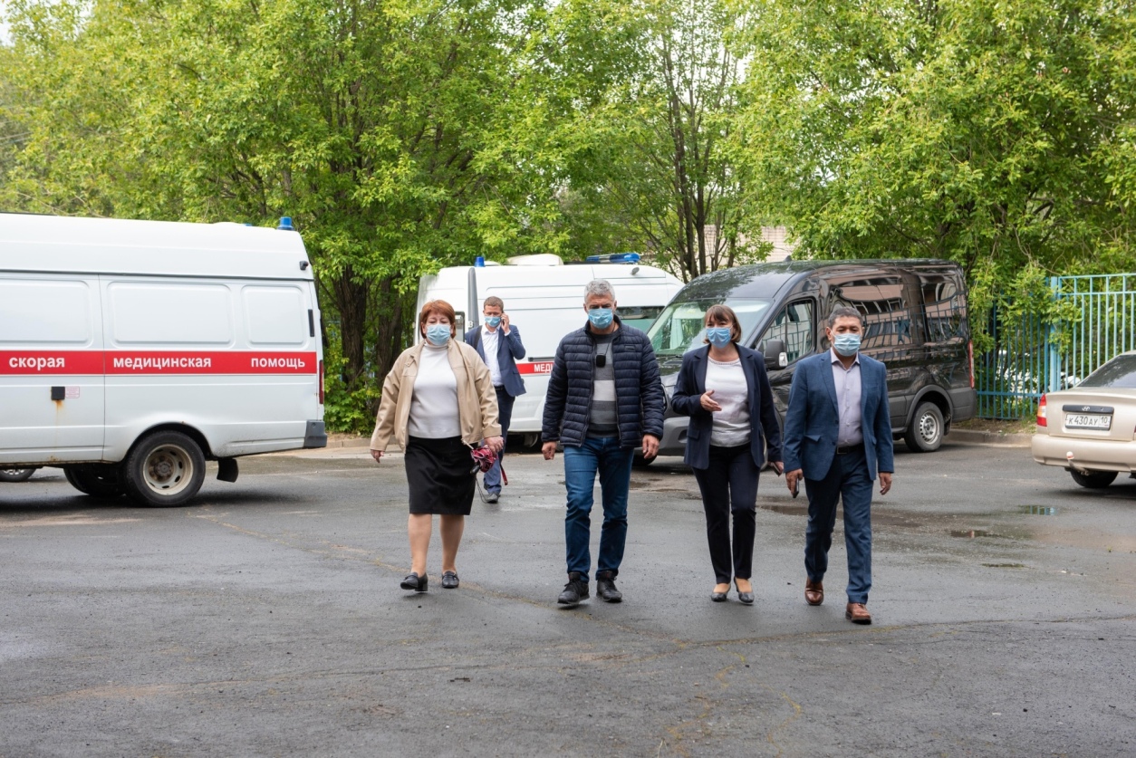 Станция скорой медицинской помощи Петрозаводск. Станция скорой помощи Кимры. Выборг станция скорой помощи. Поликлиника Древлянка Петрозаводск.