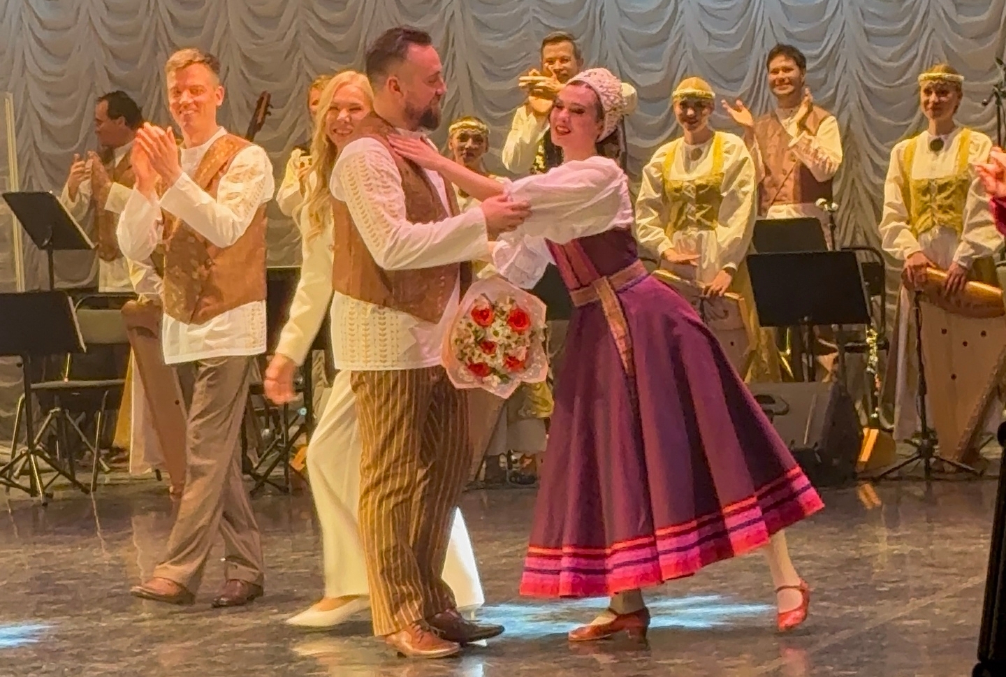 Ансамбль «Кантеле» получил высшую награду Карелии — орден «Сампо»