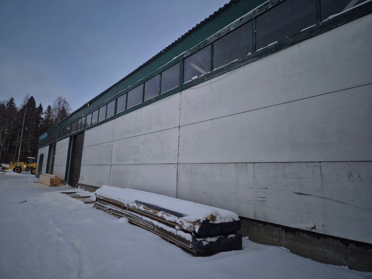 В Петрозаводске завершается строительство производственного склада компании «Карелстройдом»